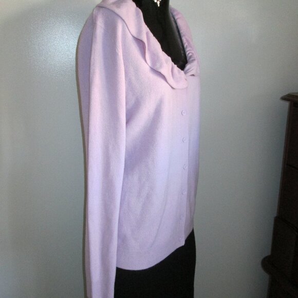 Taylor Marcs 100% acrylic soft lavender cardigan - Picture 4 of 7